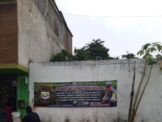 Las personas que instalaron mencionados elementos; y cuyo objetivo, era generar terror y zozobra en la comunidad huilense.