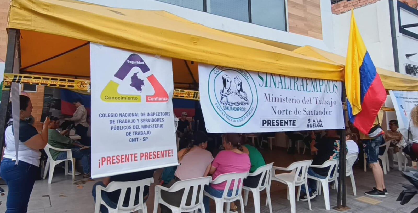 Huelga funcionarios del Ministerio del Trabajo en Cúcuta