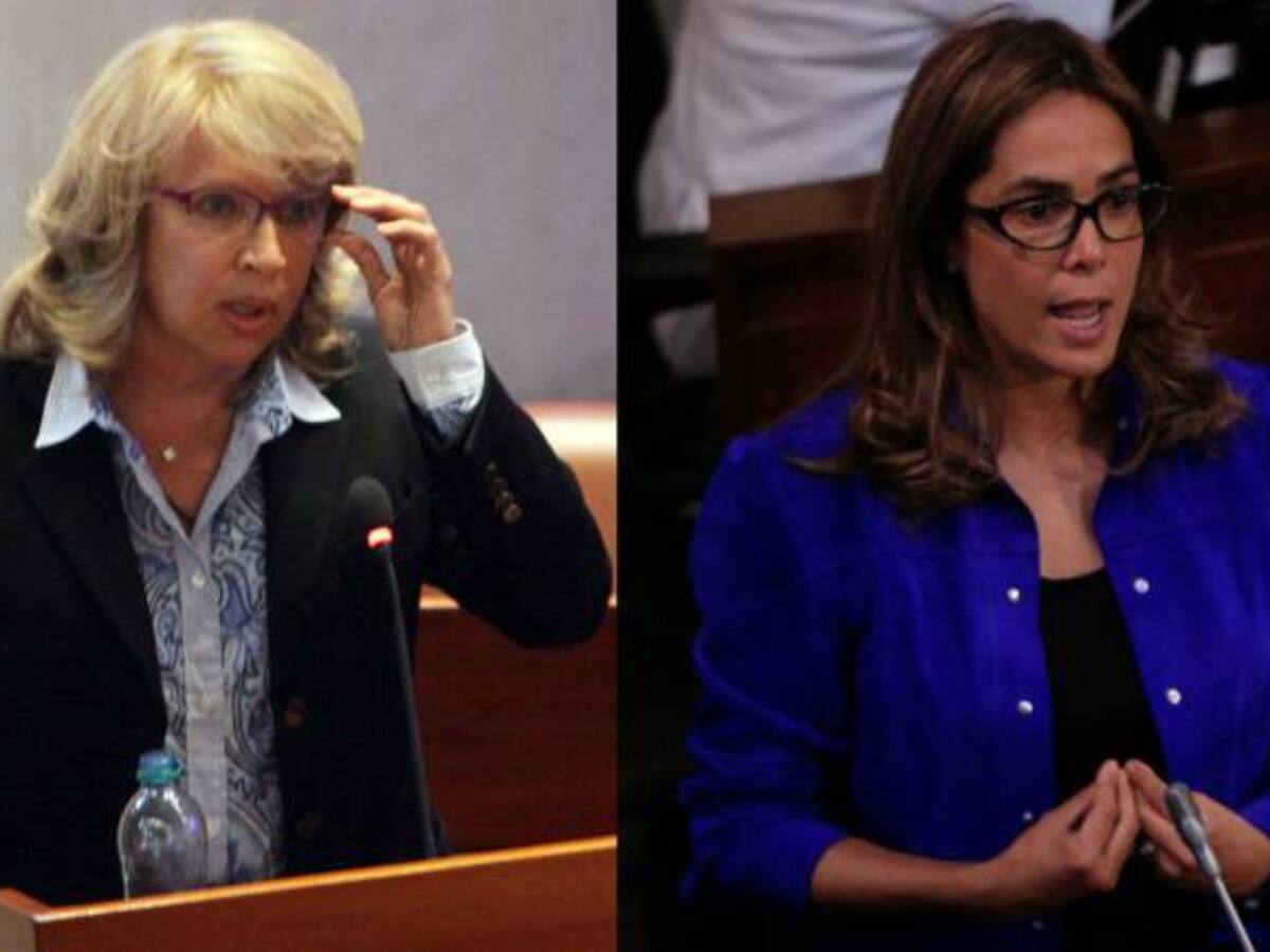 Por tercera vez, exministras Álvarez y Parody citadas hoy a interrogatorio