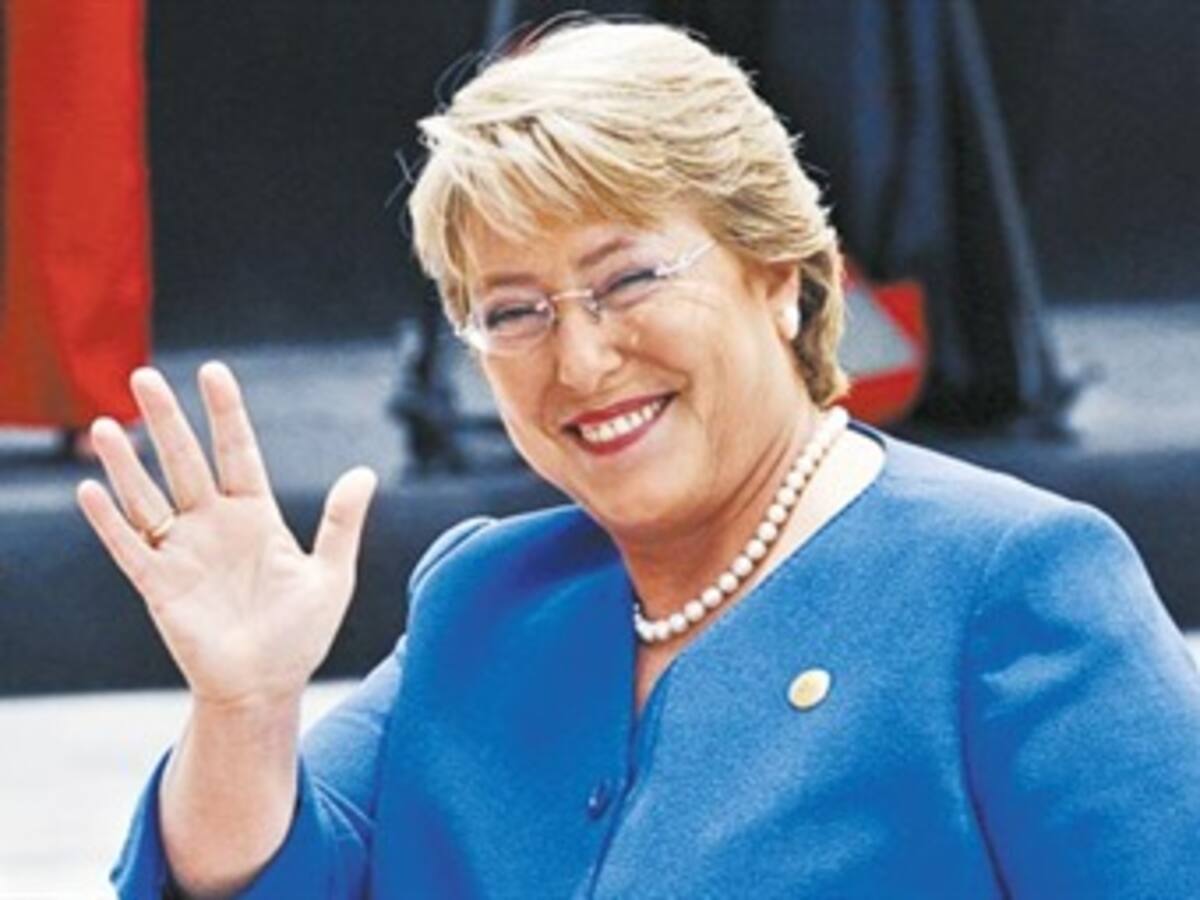 "Comprendo la desconfianza de los estudiantes":Michelle Bachelet