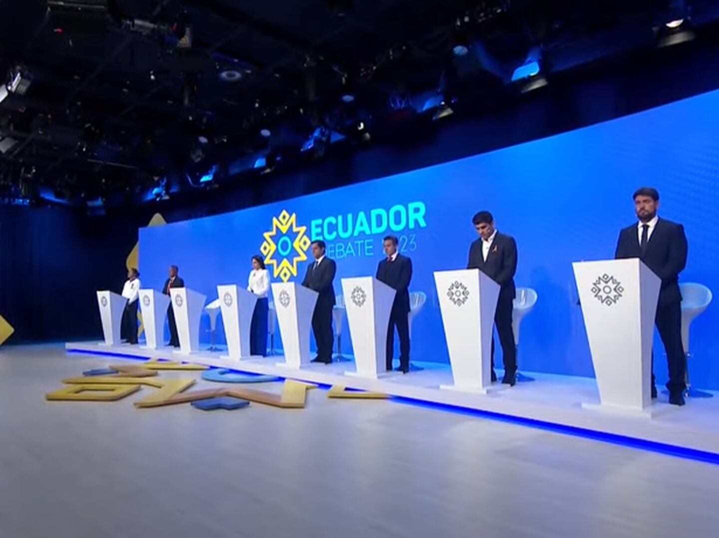 Debate presidencial en Ecuador faltando una semana para las elecciones presidenciales. Participaron 7 de los 8 candidatos, no logró estar presente Christian Zurita, reemplazo de Fernando Villavicencio.
(Foto: Cortesía)