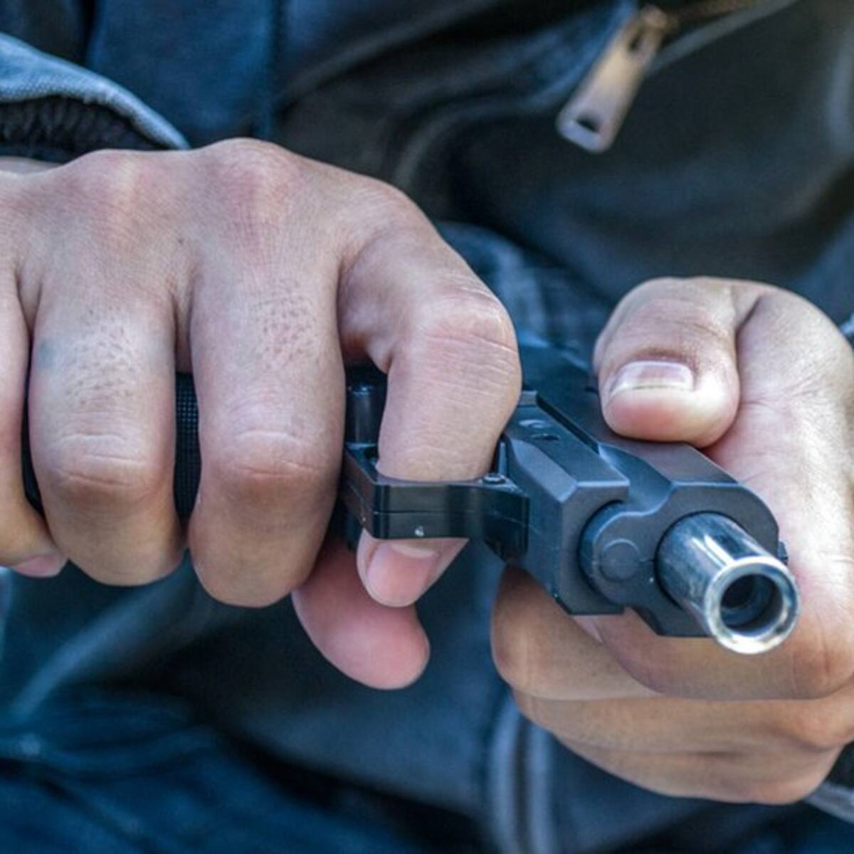 En El Bagre asesinaron a un hombre y le dejaron un cartel en el que lo acusan de extorsionista