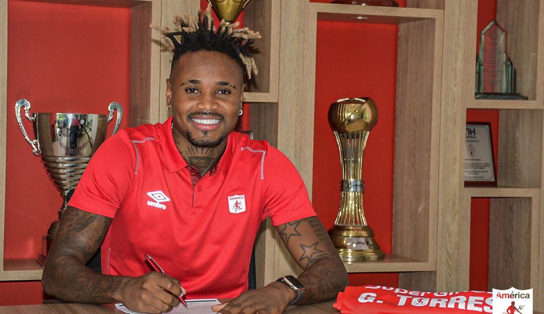 Gustavo Torres, nuevo jugador del América de Cali