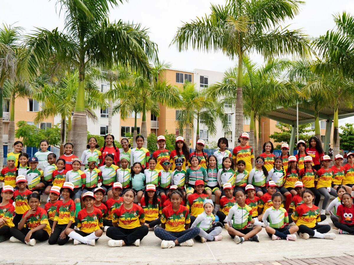 Ider y fundación Santo Domingo promovieron el deporte en el barrio Bicentenario