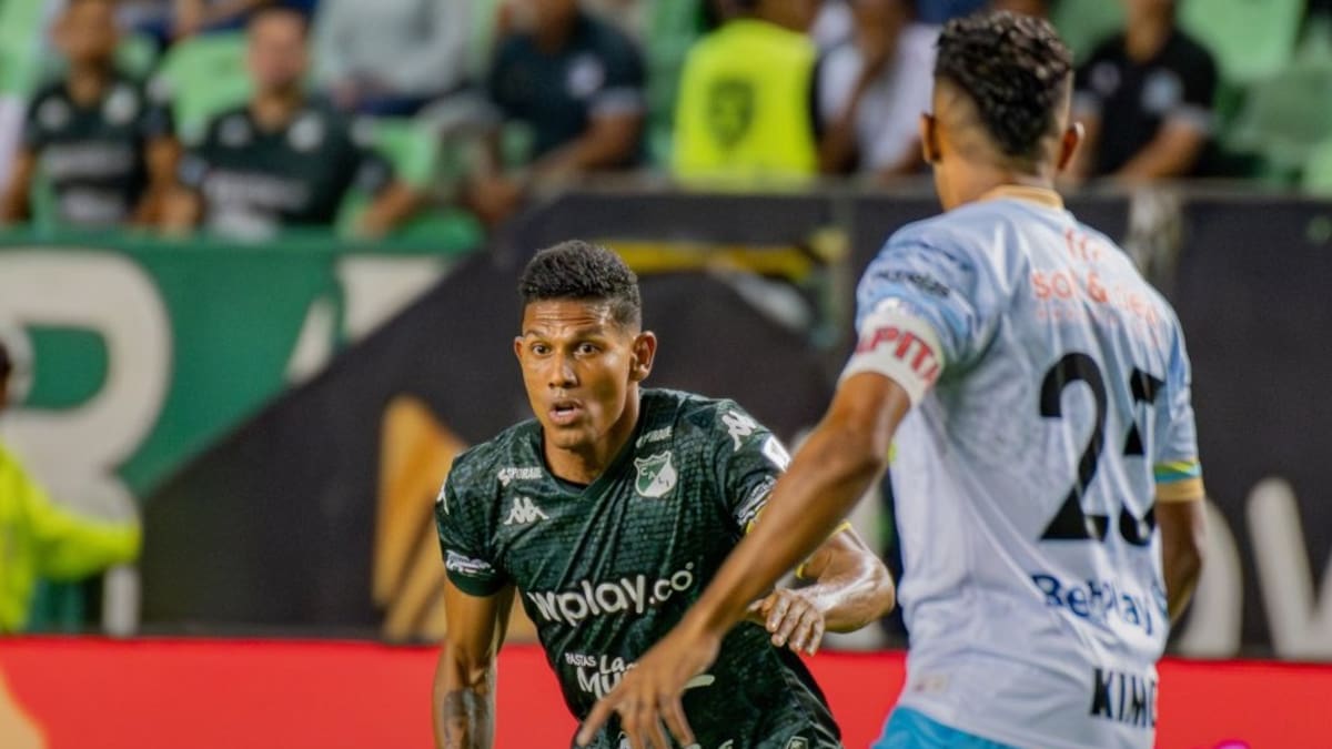Deportivo Cali confirma la salida de 11 jugadores: Alfredo Arias empieza a echar mano