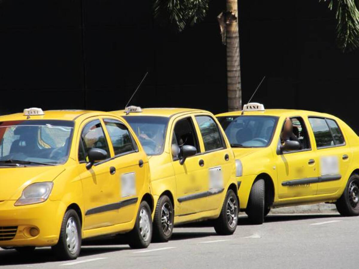 Alcaldía de Bello decreta pico y placa para circulación de taxis