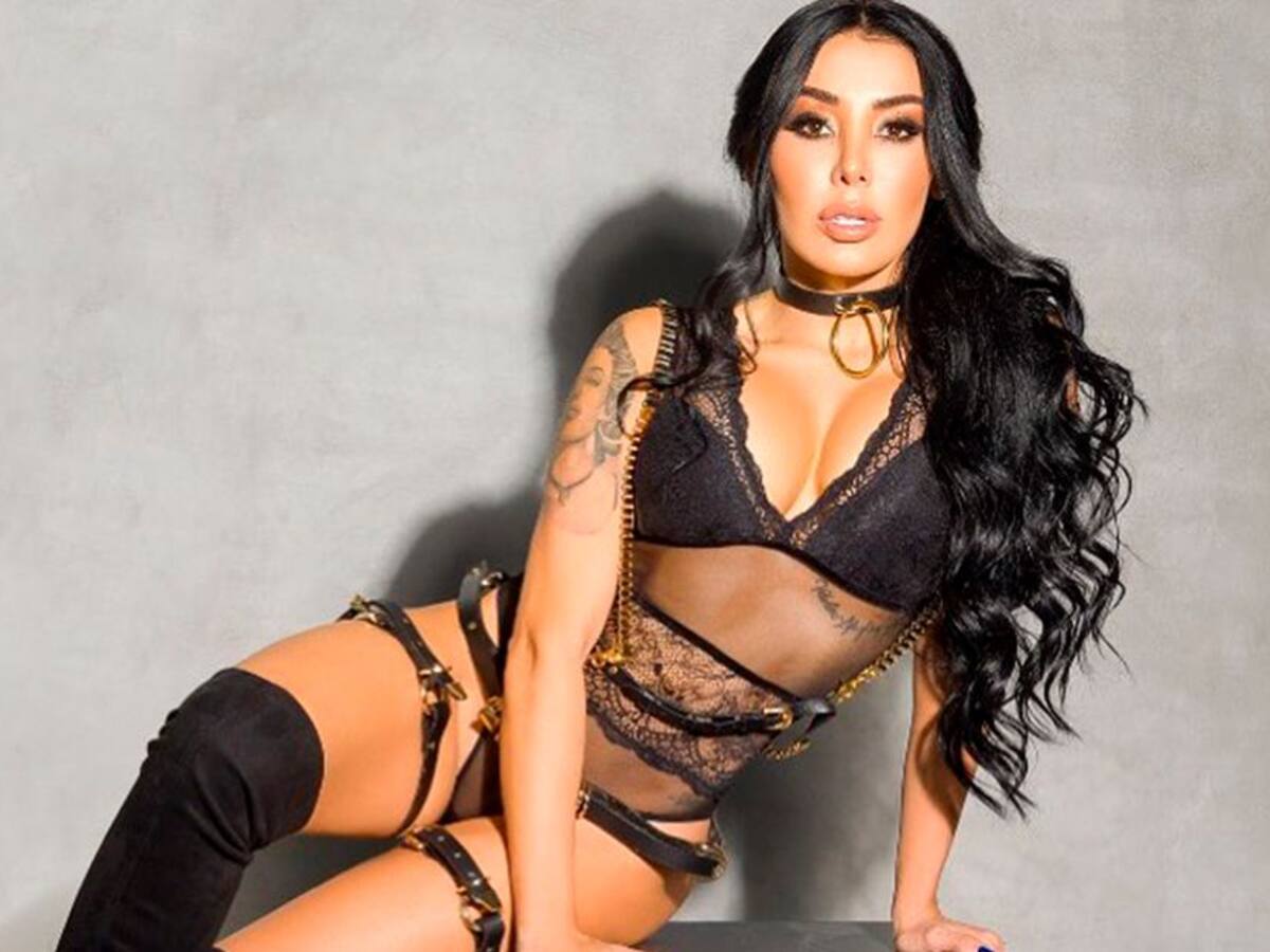 La foto sin brasier de la DJ Marcela Reyes que tiene encantados a sus fans