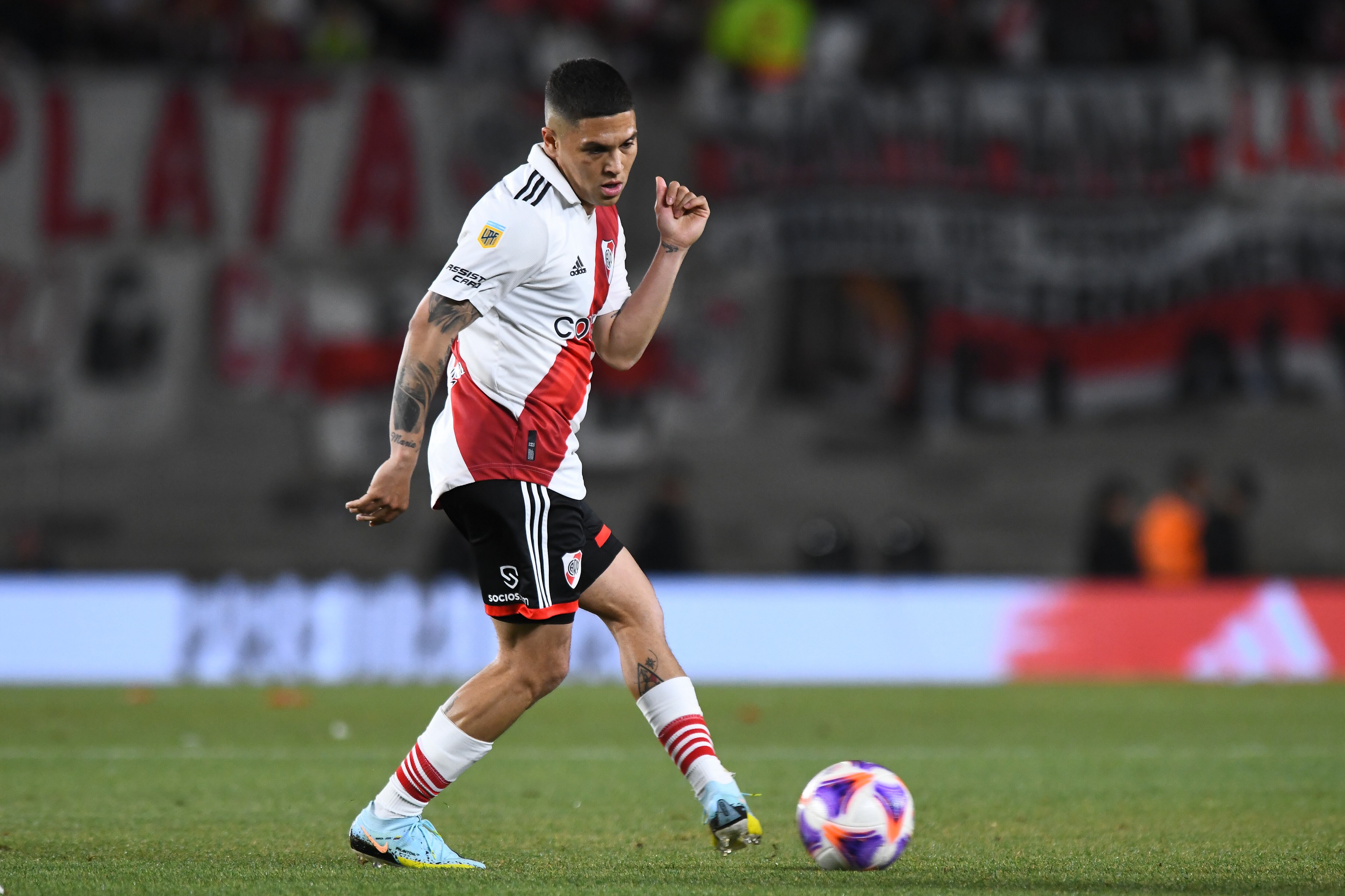 Juan Fernando Quintero en su paso por River Plate. (Photo by Rodrigo Valle/Getty Images)