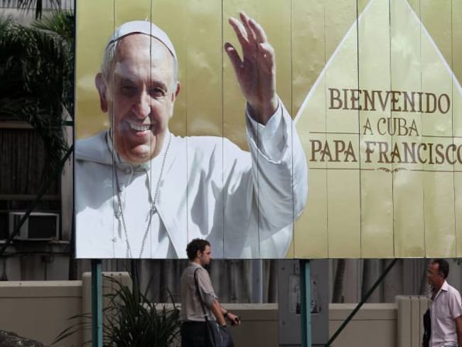 Cuba indulta a 14 presos colombianos por visita del papa Francisco