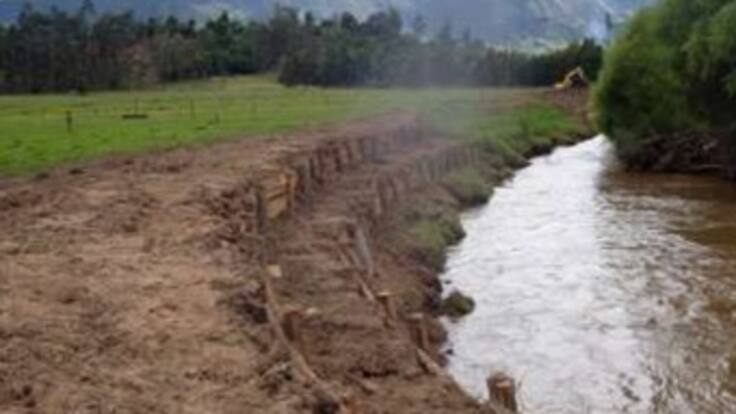 La CAR inició el dragado con 10 maquinas a lo largo del río Bogotá