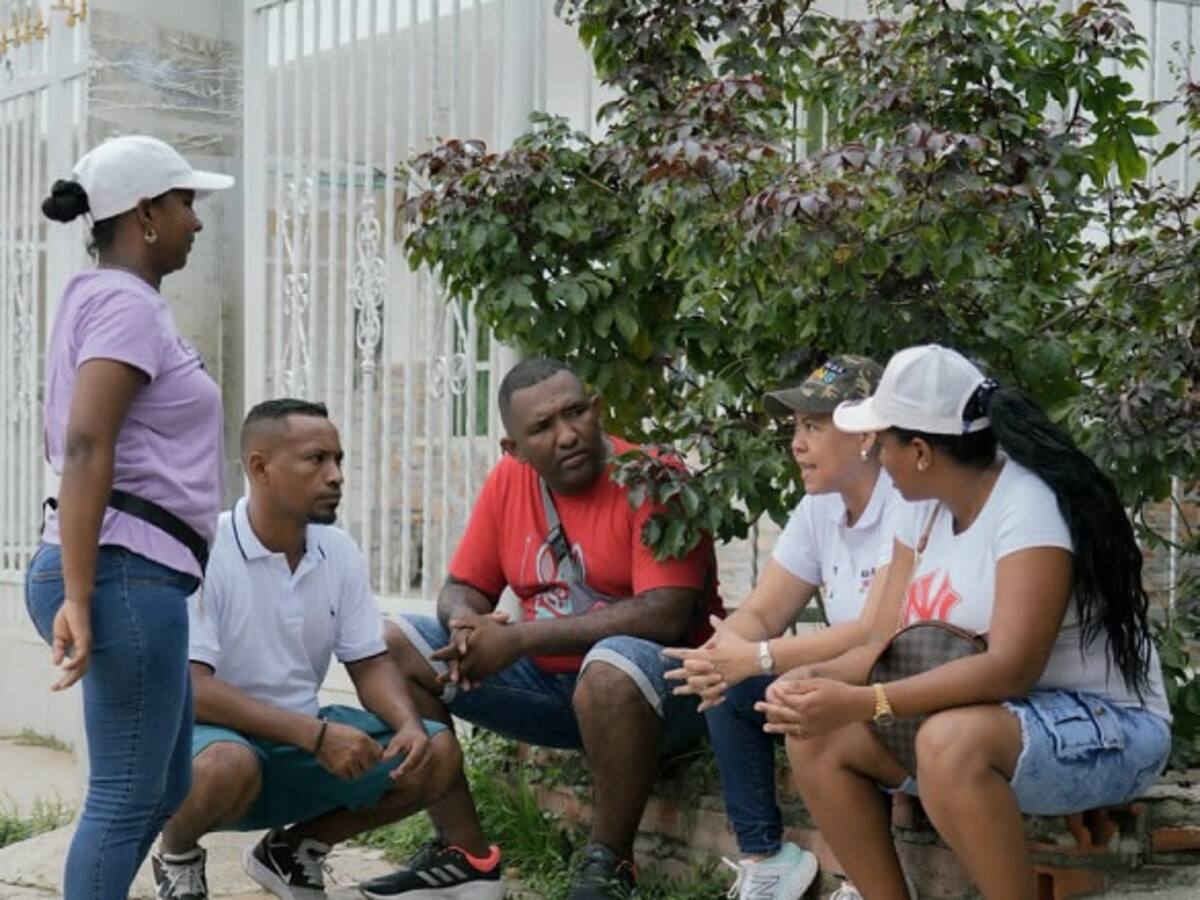 Yolanda Wong estuvo en el barrio El Pozón compartiendo con seguidores