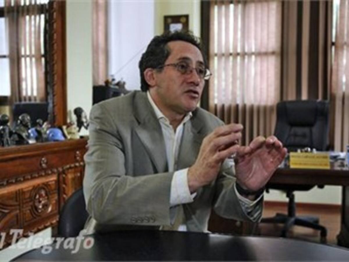 Ecuador mantiene críticas al acuerdo militar entre Colombia y EEUU