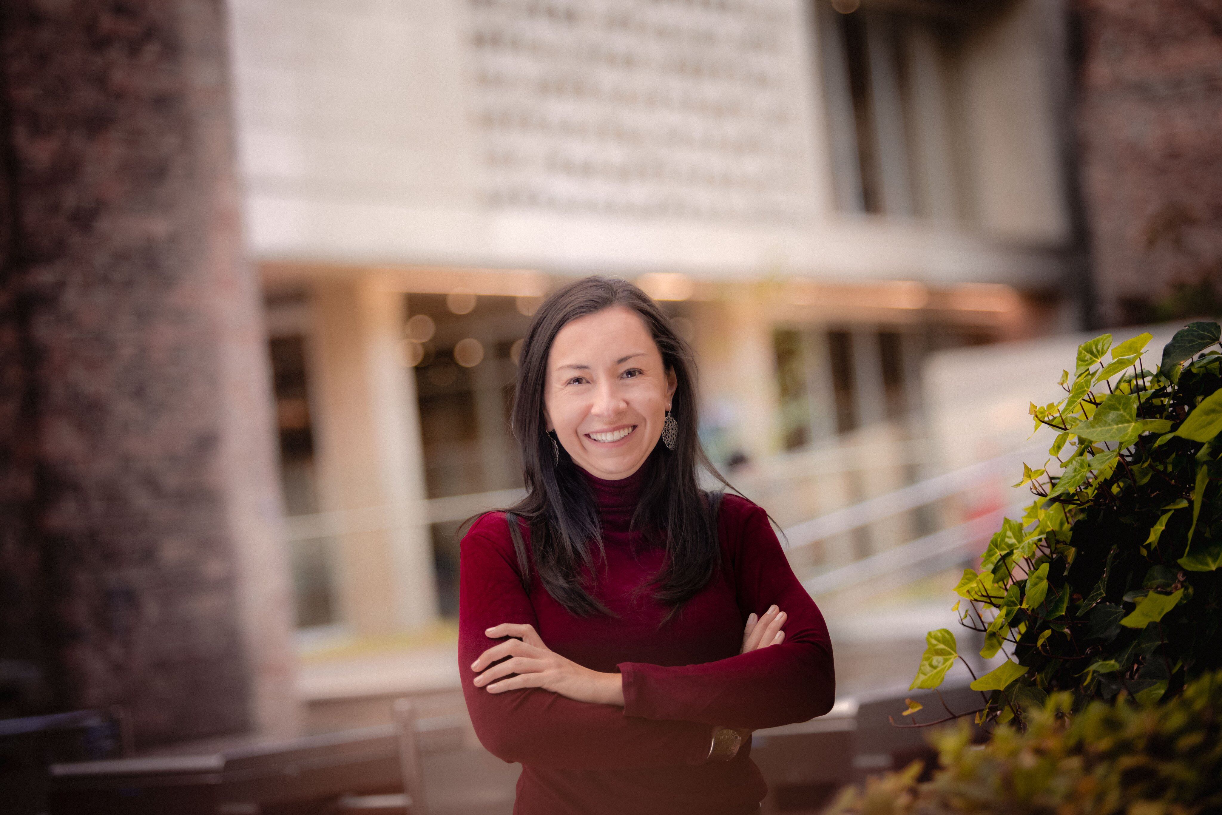 Raquel Bernal, la primera mujer en convertirse en rectora de la Universidad de Los Andes.