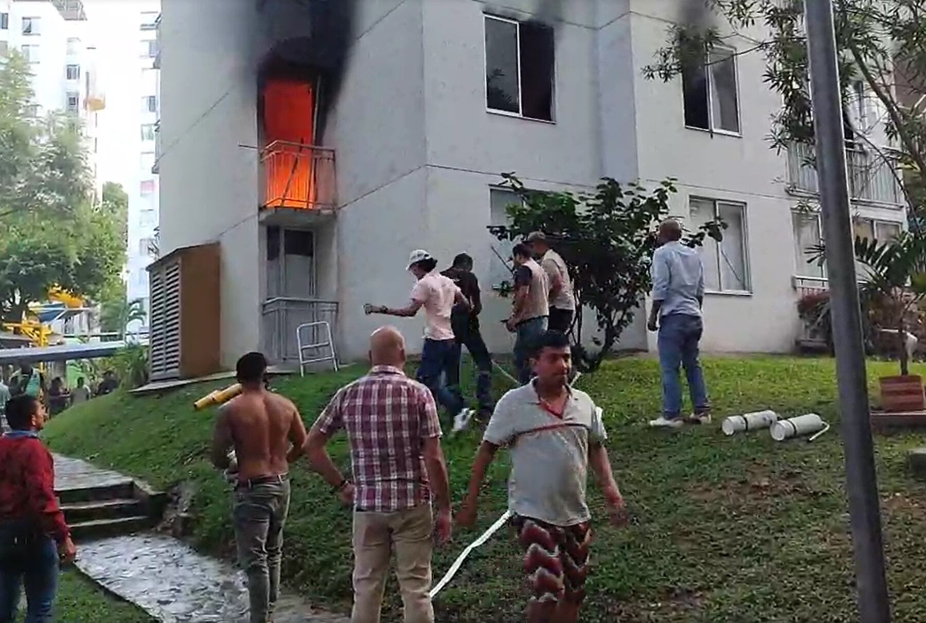 Incendio en el conjunto Yerbabuena