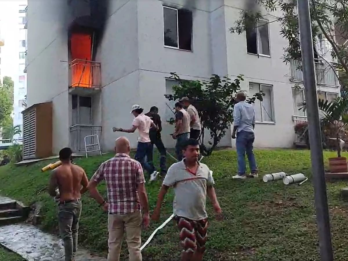 Incendio arrasó con un apartamento en el conjunto Yerbabuena de Ibagué