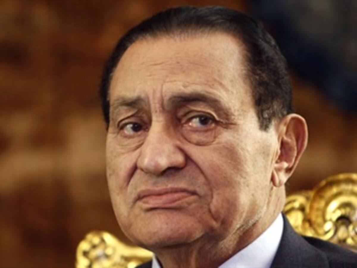 Versiones encontradas sobre estado de salud de Hosni Mubarak
