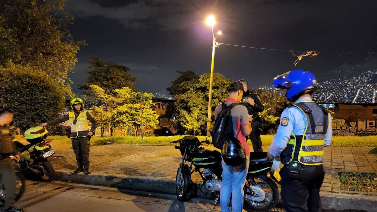 En video: Conductor atropelló y arrastró a un agente de tránsito en Fusagasugá