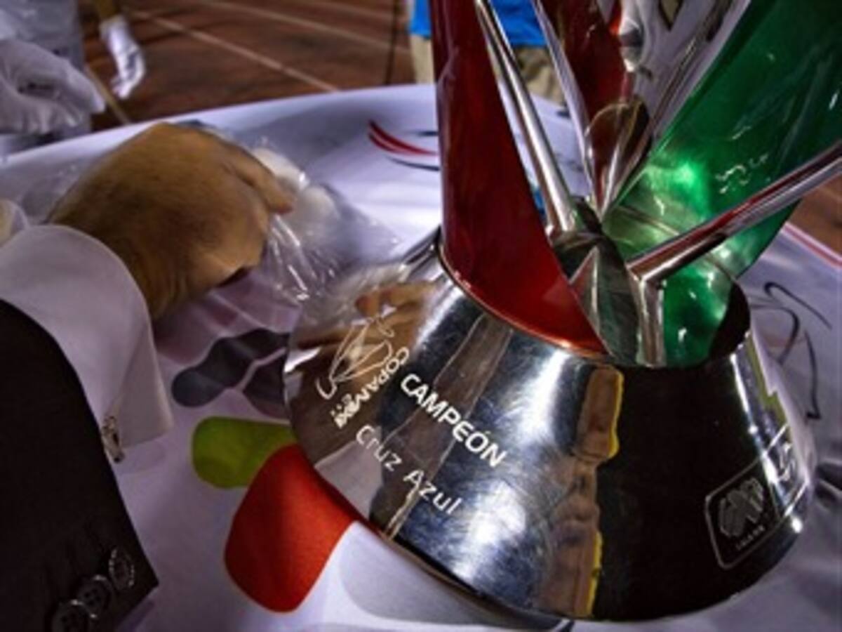 Teo Gutiérrez y Amaranto Perea ganaron la Copa MX con Cruz Azul