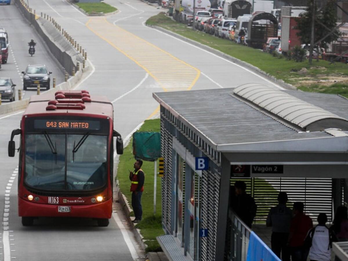 Colados se burlan de Transmilenio: de 41.000 comparendos, solo pagaron 328