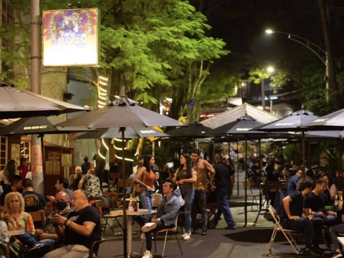 Extendieron hasta las 5:00 de la mañana el horario de bares y discotecas en Medellín