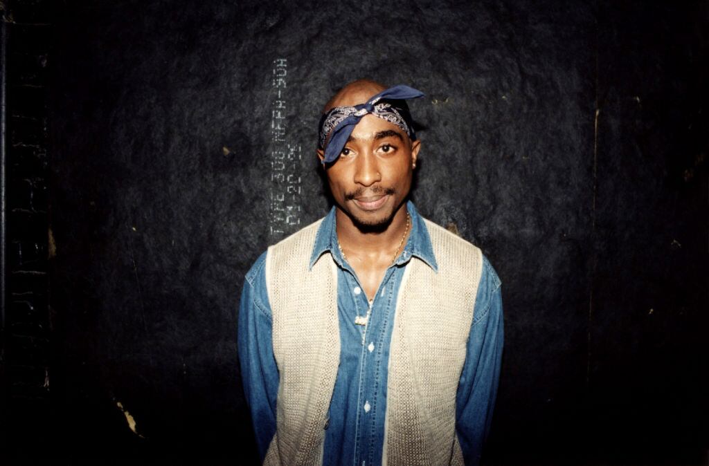 CHICAGO - MARCH 1994: Rapper Tupac Shakur poses for photos backstage after his performance at the Regal Theater in Chicago, Illinois in March 1994. (Photo By Raymond Boyd/Getty Images)