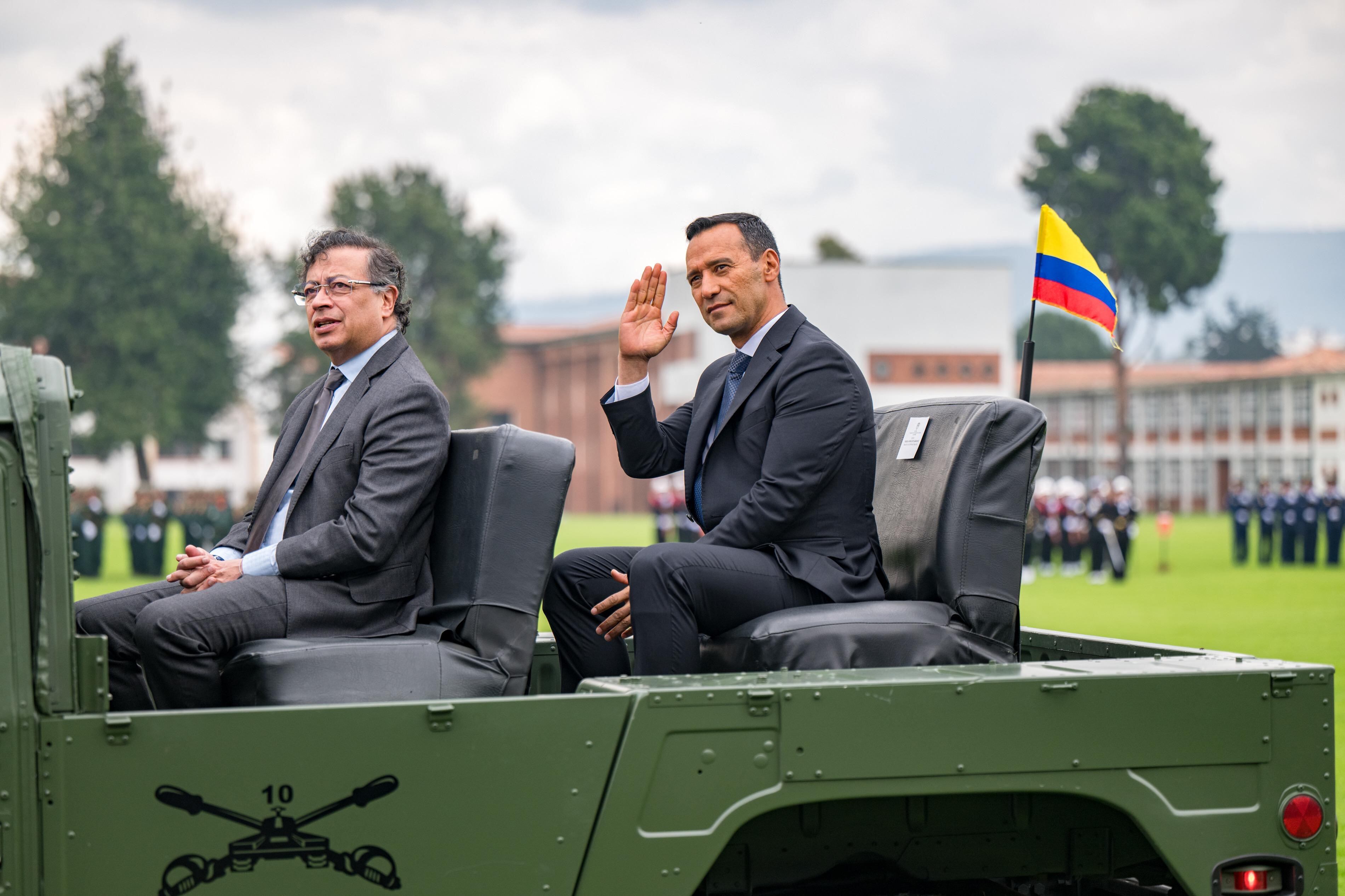 Fotos: Javier Casella - Víctor Holguín / Mindefensa