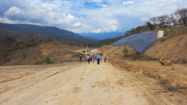Millonaria multa a contratista de la variante San Gil