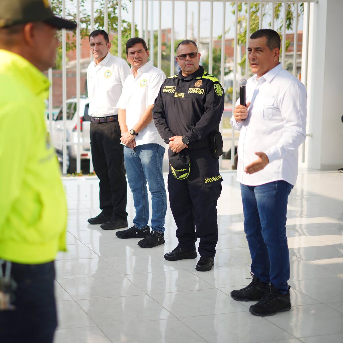 Alcalde de Cartagena reconoció labor y compromiso de la Policía Nacional