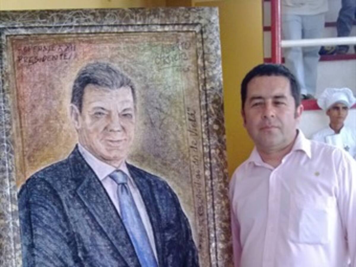 En Viotá regalan cuadro al presidente Santos que será donado