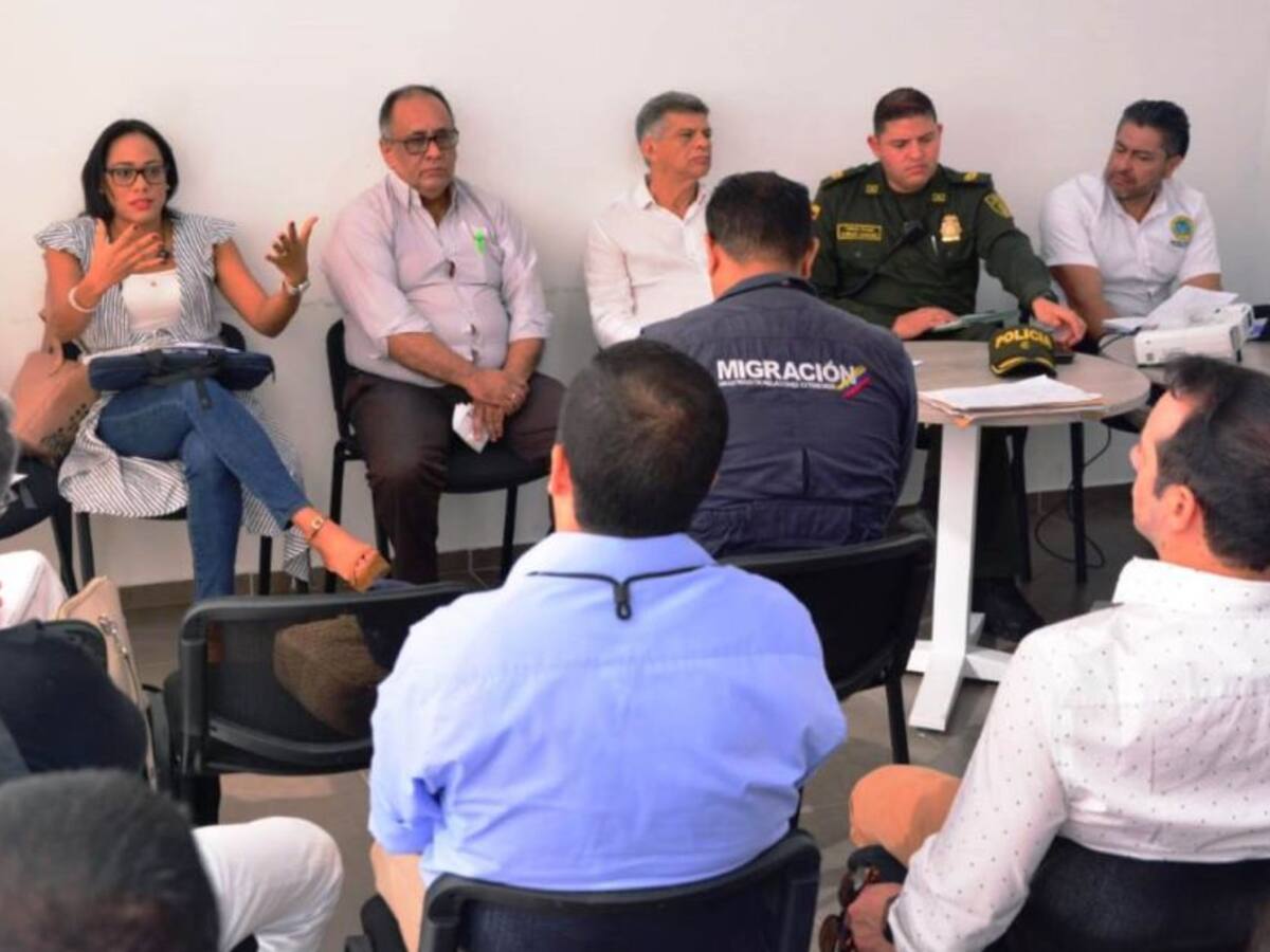 Plan para erradicar estaciones de motos de centros comerciales de Cartagena