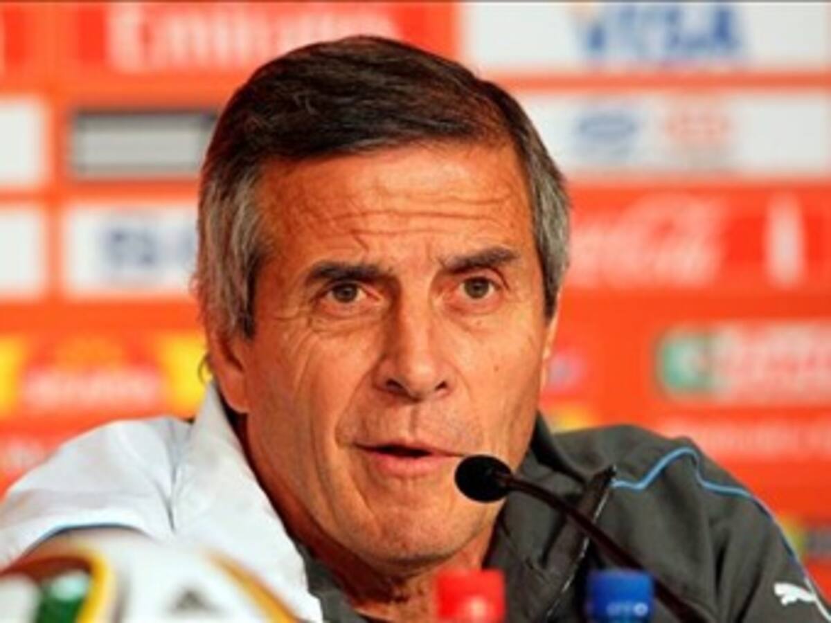 Oscar Washington Tabárez renovó como entrenador de la selección uruguaya de fútbol