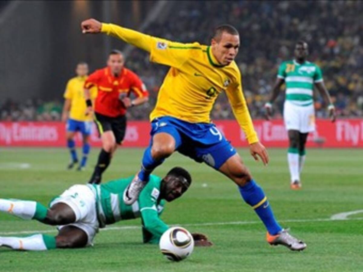 Brasil se clasifica a octavos al ganar 3-1 a Costa de Marfil