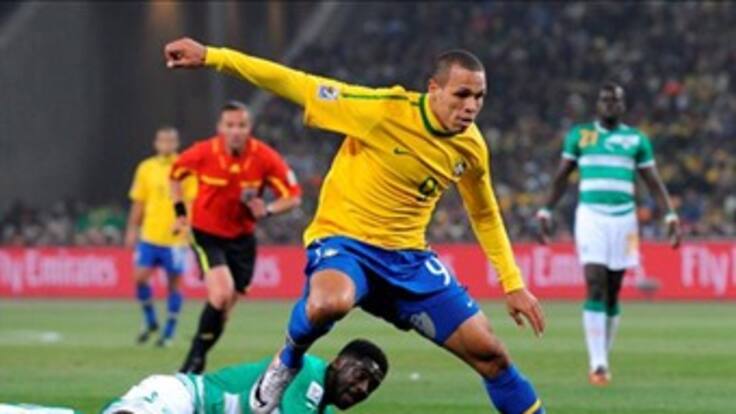 Brasil se clasifica a octavos al ganar 3-1 a Costa de Marfil