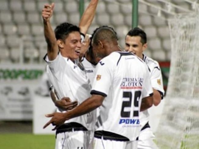 El ‘nuevo’ Once Caldas venció al Huila cómodamente en el cierre de la fecha