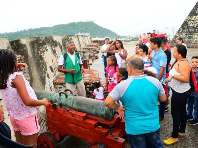 3.824 colombianos vivieron su patrimonio en fortificaciones de Cartagena