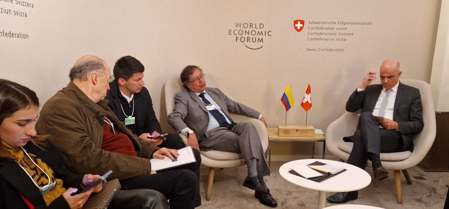 Alvaro Leyva y Gustavo Petro en Suiza Foto: Cancillería