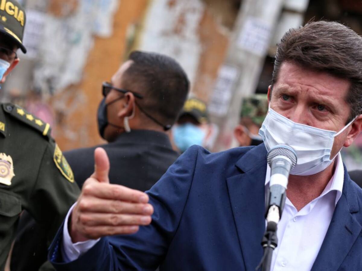 MinDefensa sería citado a debate de moción de censura por abusos policiales