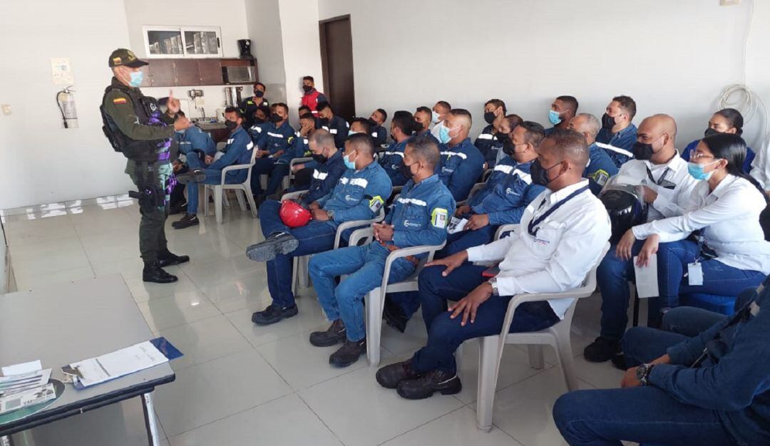 Las extorsiones por medio de llamadas telefónicas y la ciber-extorsión o sextorsión son las más frecuentes en esta capital