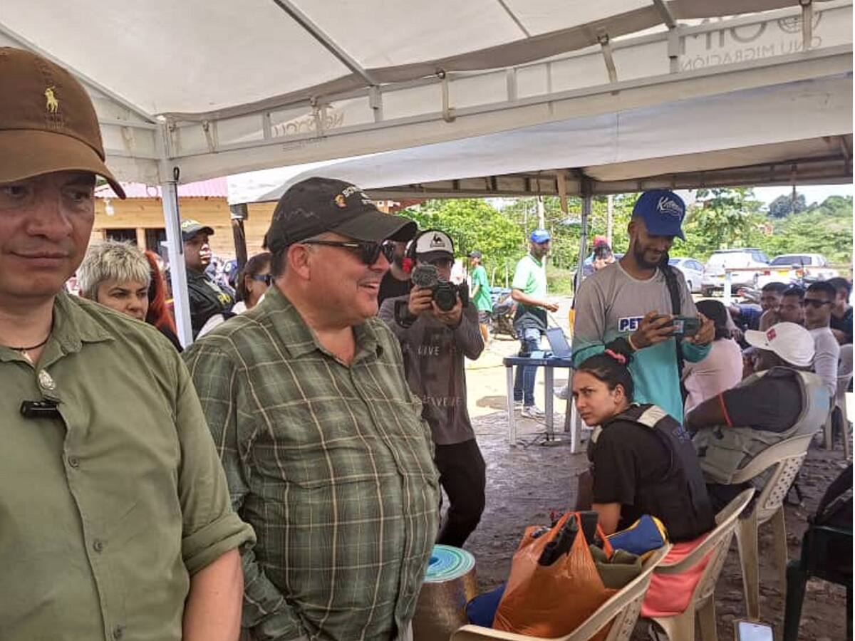 Embajador de EE.UU. pidió a migrantes venezolanos en Necoclí no continuar recorrido