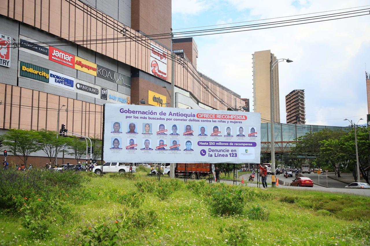 Cartel de los más buscados en el Valle de Aburrá. Cortesía: Gobernación de Antioquia.