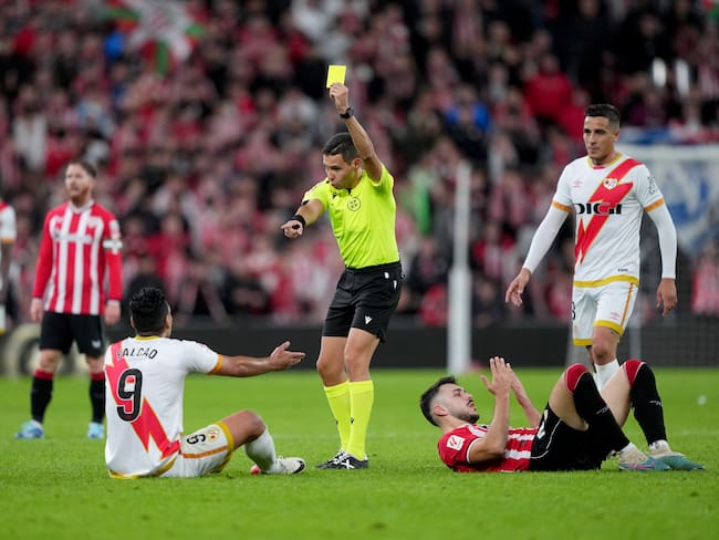 Falcao fue amonestado en el juego ante el Athletic Bilbao. (Photo by Juan Manuel Serrano Arce/Getty Images)