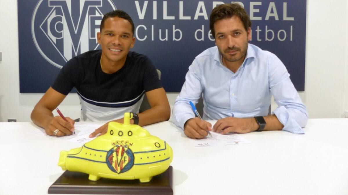 Villarreal hace oficial el regreso de Carlos Bacca