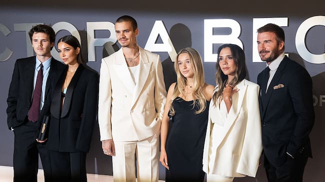 LONDON, ENGLAND - OCTOBER 08: (L-R) Cruz Beckham, Jackie Apostel, Romeo Beckham, Harper Beckham, Victoria Beckham and David Beckham attend the "Victoria Beckham" World Premiere at the Curzon Mayfair on October 08, 2025 in London, England. (Photo by Samir Hussein/WireImage)