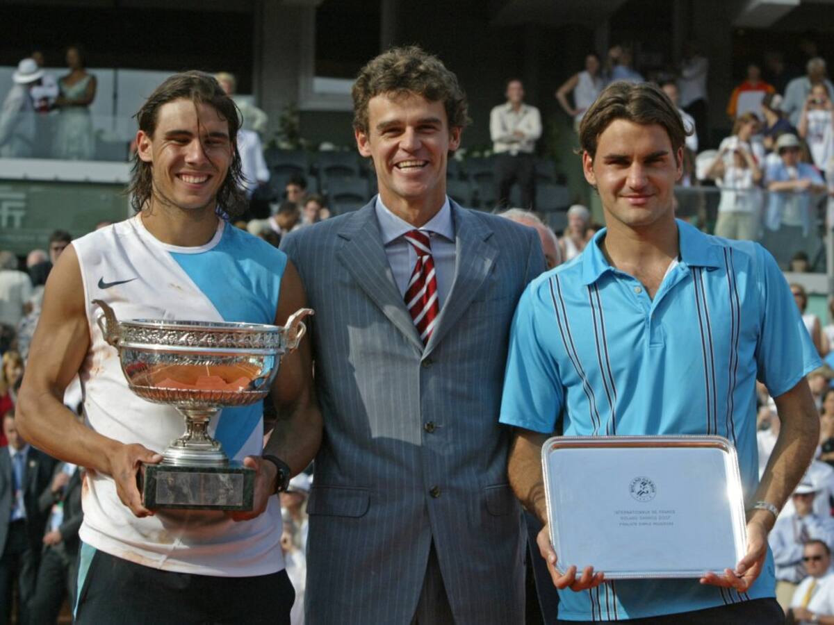 Federer pierde su primera final en el RollandGarros ante Rafa Nadal en 2007. 