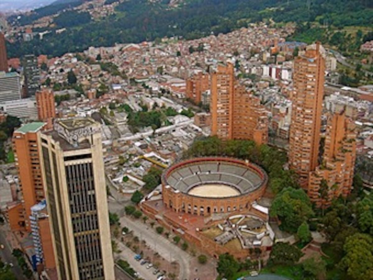 Autoridades se comprometen a resolver problemas de seguridad en barrio La Macarena