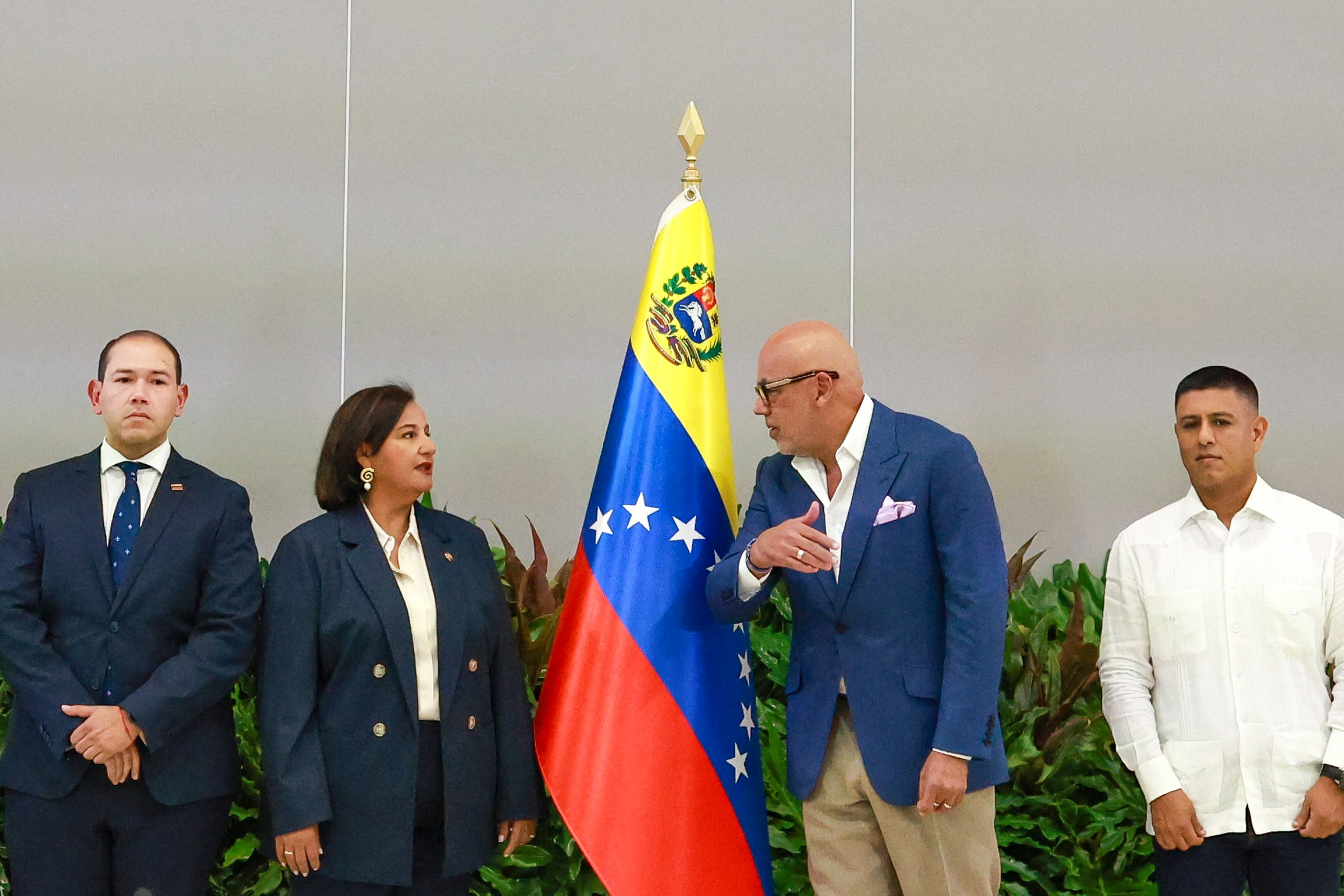 Concluyó la primera fase de conversaciones entre oficialismo y oposición bajo la observación estadounidense y la presión de una transición democrática.
(Foto:   Javier Campos/picture alliance via Getty Images)
