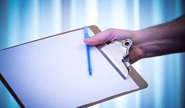 ¿Es el momento de recoger firmas en pandemia?. Foto: Getty Images / BENJAMIN CLAPP