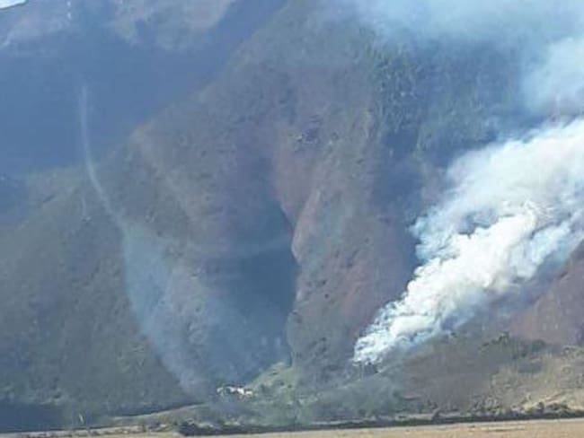 Grave incendio forestal amenaza frailejones en Cómbita, Boyacá