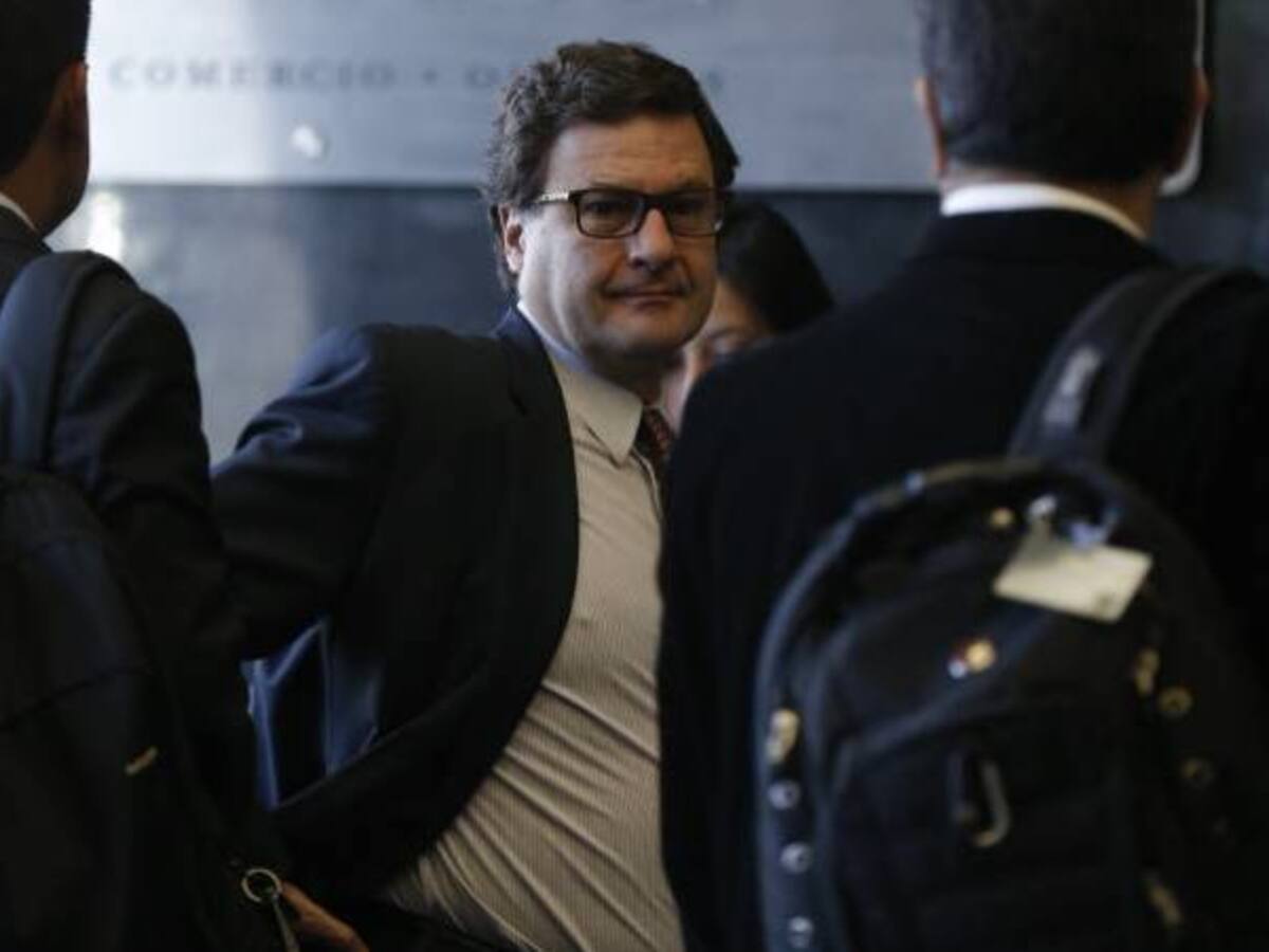 Ex director de ANI pide como testigo al fiscal general