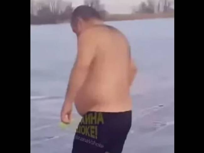Captura de video - Hombre se ahogó en lago congelado 